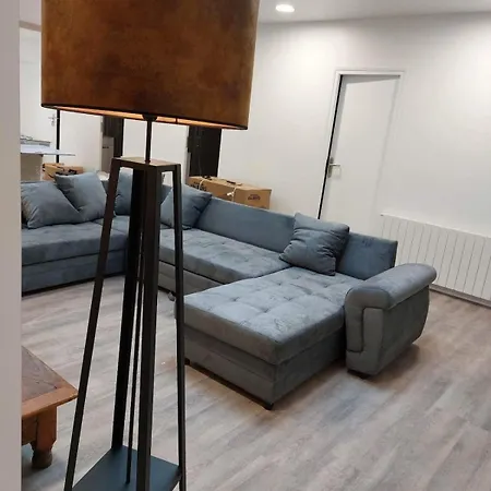 Loft 8 Wifi Parking * Сент-Этьен-дю-Рувре
